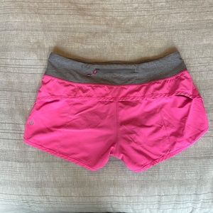 Lululemon Speed Up low rise 2.5 inch